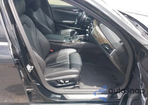 2018 BMW 530I xDrive z USA, uszkodzony, nr VIN WBAJA7C54JWA73646